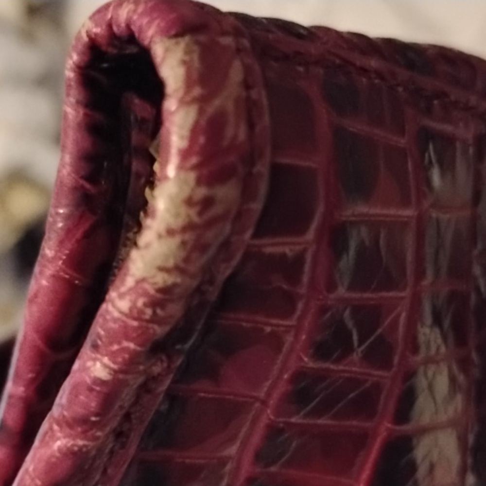Brahmin GUC Elegant Burgundy Crocodile-Embossed Leather Tote Shoulder Bag - Picture 12 of 15